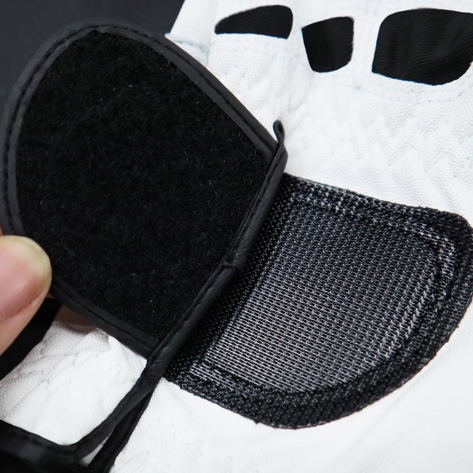 Premium Breathable Golf Glove with Custom Logo Option