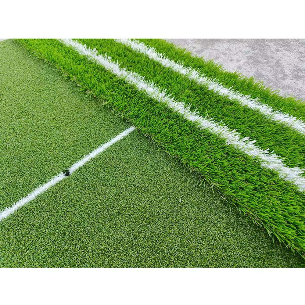 Dual-Turf Golf Mat With Guide Line